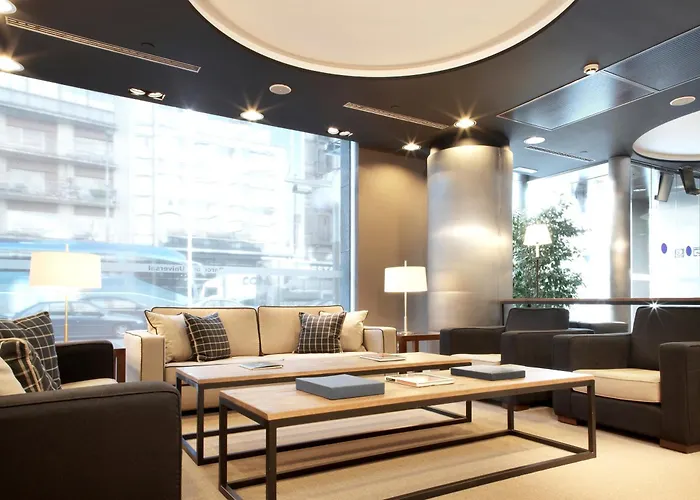 Beach hotel: Hotel Barcelona Universal