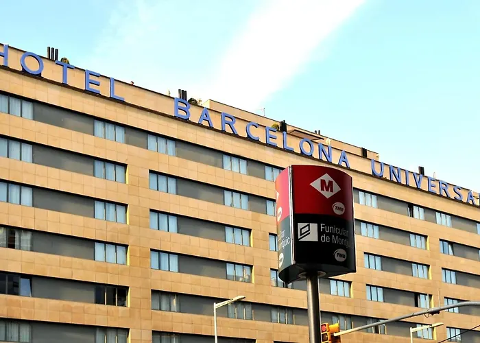 Beach hotel: Hotel Barcelona Universal