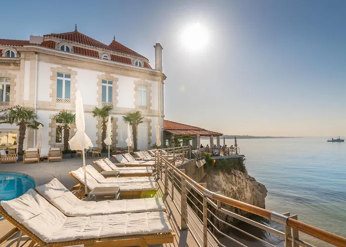 Hotel: The Albatroz Hotel