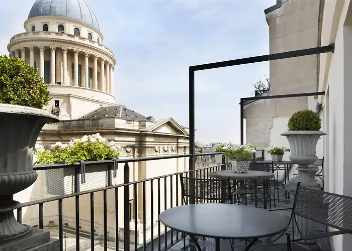 Hôtel accueillant les animaux: Hôtel des Grands Hommes