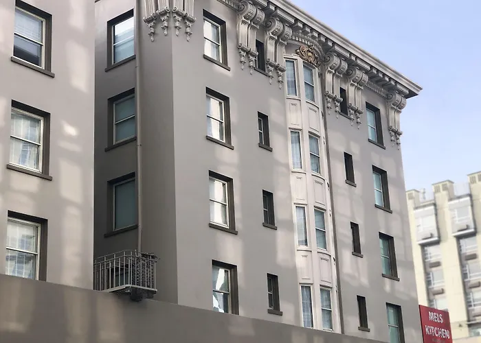 Courtyard By Marriott Downtown/Van Ness Ave