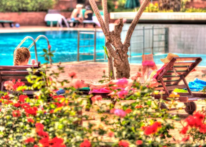 Hotel con tenis: Kennedy Hospitality Resort