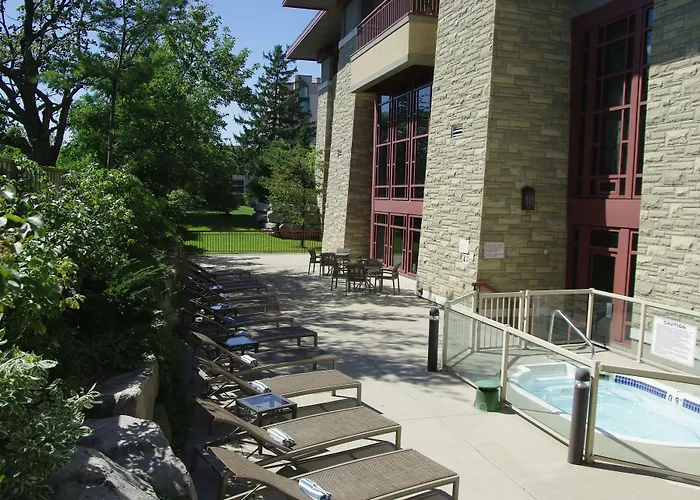 Doubletree Fallsview Resort & Spa By Hilton - Niagara Falls