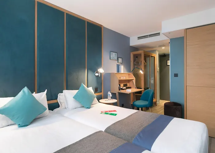 Quality Hotel&Suites Bercy Bibliothèque by HappyCulture