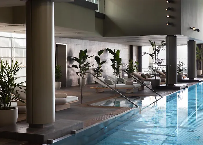 Hot Tub in Room Mett Barcelona Gl - A Leading Of The World