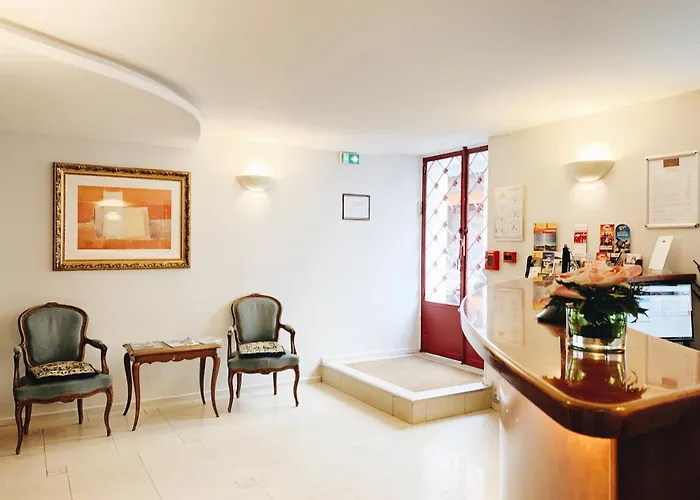 Hotel de 3 estrelas: Hotel Bellevue Montmartre