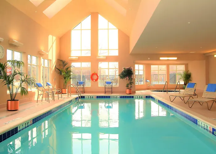 Beach hotel: Residence Inn By Marriott Toronto Airport