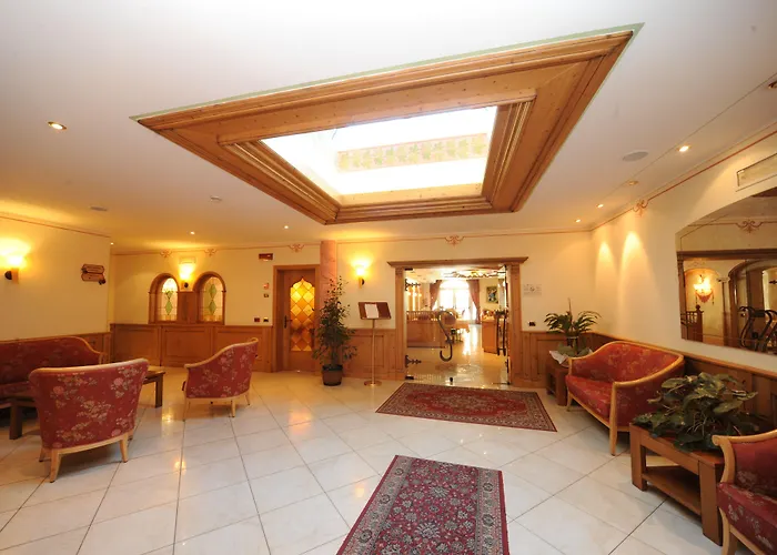 Hotel con piscina: Residence Canada