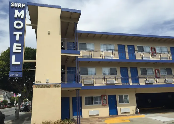 Motel: Surf Motel