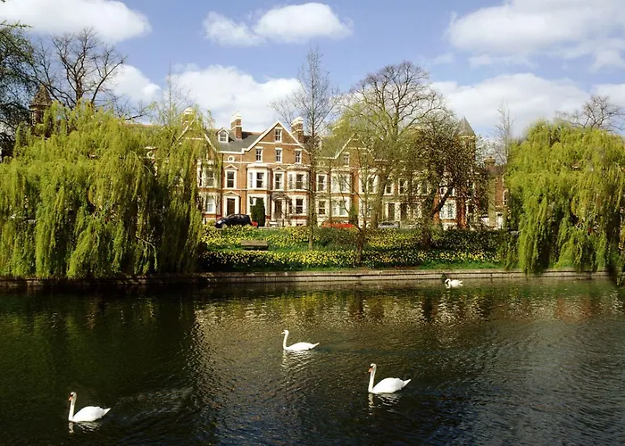 Romantic hotel: Arundel House Hotel