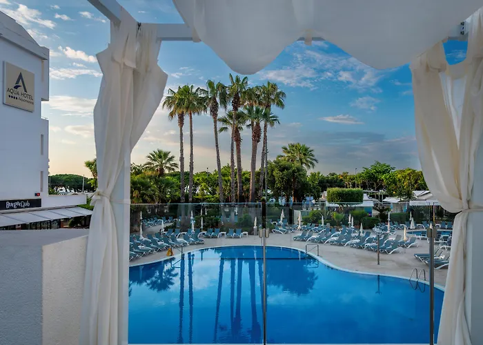 Animaux admis Aqua Aquamarina & Spa