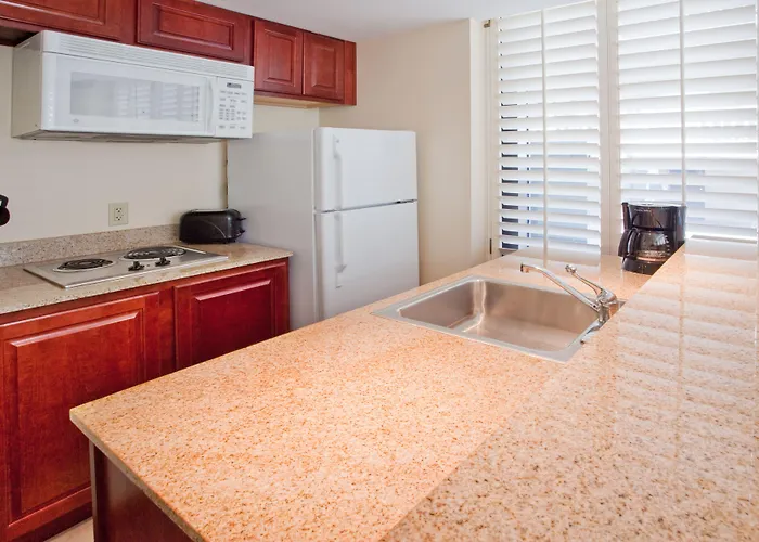 Golf hotel: Staybridge Suites Savannah Historic District By Ihg