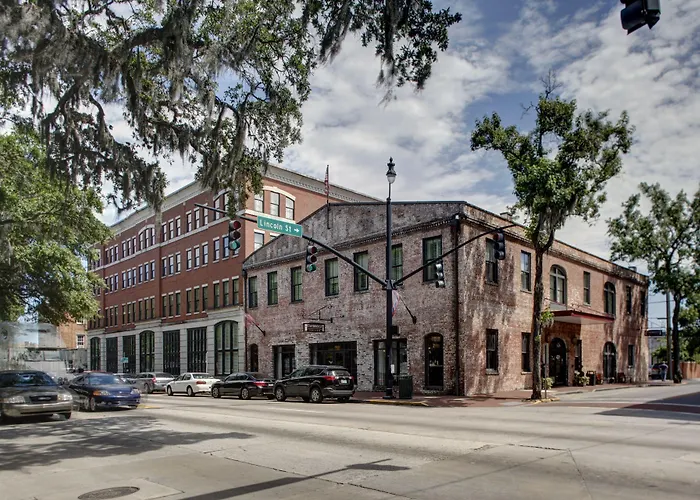 Golf hotel: Staybridge Suites Savannah Historic District By Ihg