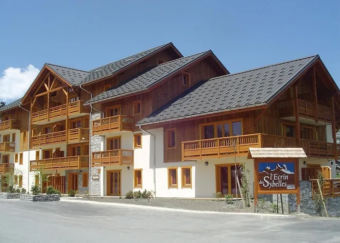 Resort: Lagrange Vacances L'Ecrin des Sybelles