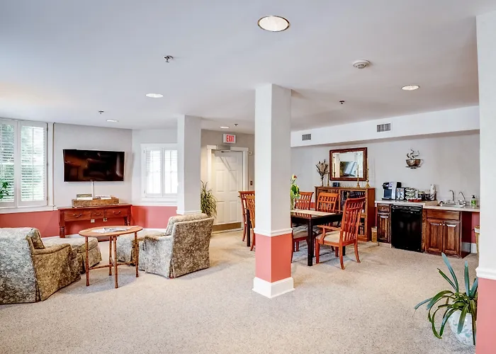 Cheap hotel: The Inn At Camden Place