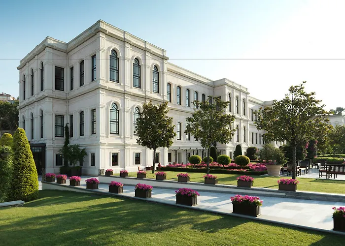 Haustierfreundliches Hotel: Four Seasons Hotel Istanbul At The Bosphorus