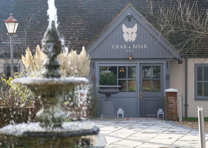 4 star hotel: Crab & Boar