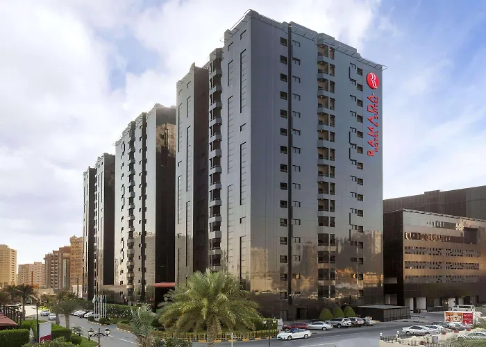 Central hotel: Ramada Hotel & Suites By Wyndham Ajman