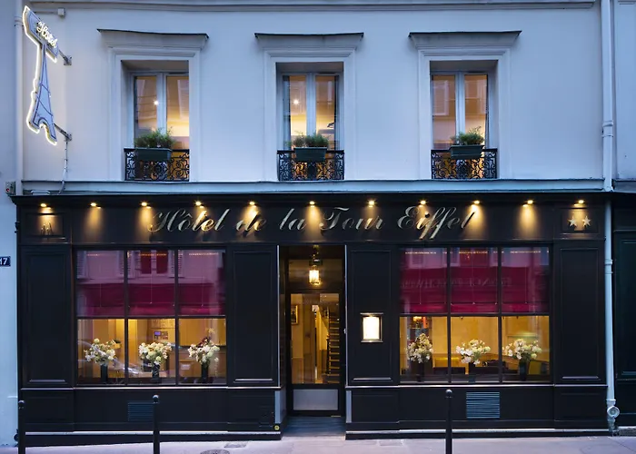 Central hotel: Hotel De La Tour Eiffel