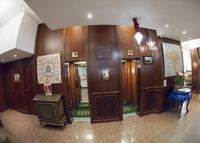 Hotel Bristol