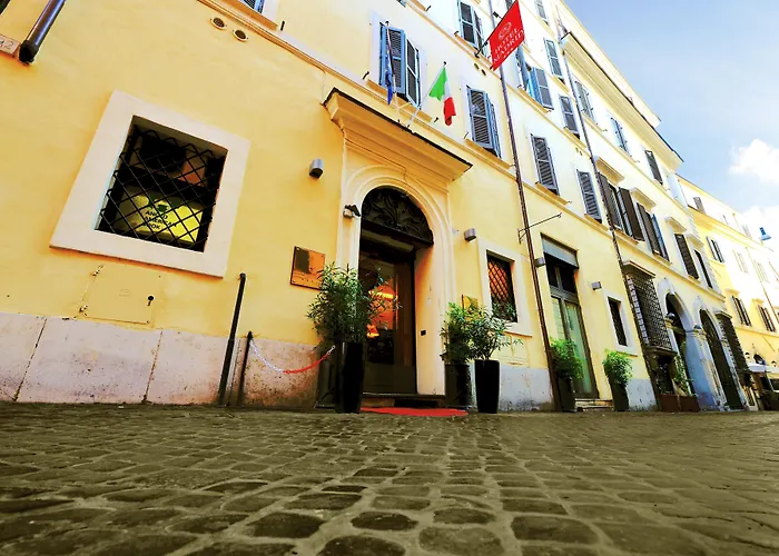 Hotel nahe College: Hotel Madrid