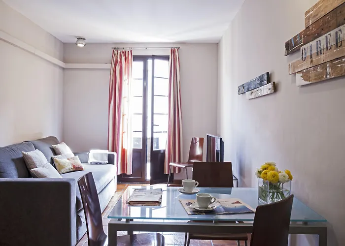 Alquiler de vacaciones: AinB Las Ramblas-Guardia Apartments