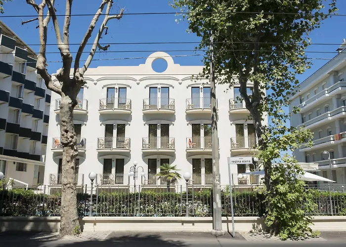 Hotel de 4 estrellas: Hotel Ambassador
