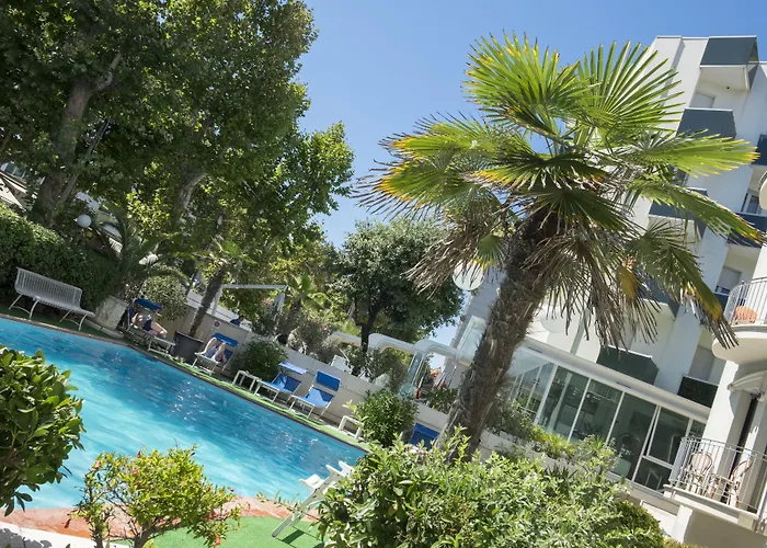 Hotel de 4 estrellas: Hotel Ambassador