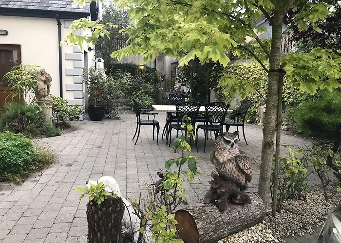 Avlon House Bed And Breakfast
