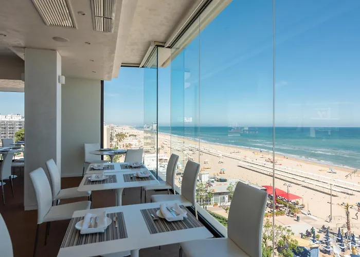 Hôtel avec vue: Hotel Commodore