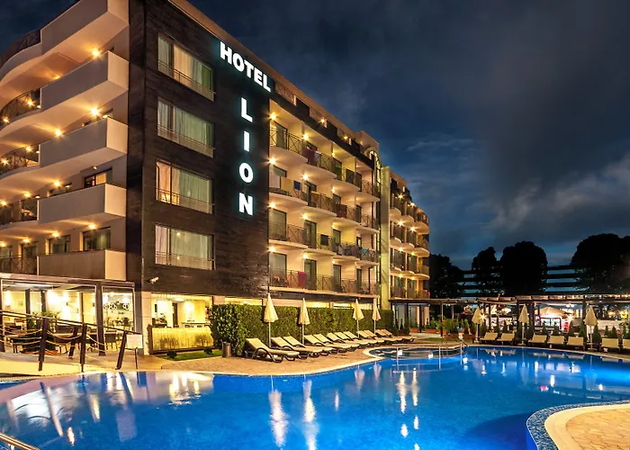 Pet Friendly hotel: Lion Sunny Beach Hotel
