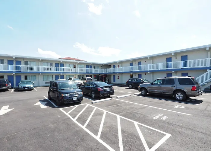 Motel: Seashire Inn & Suites