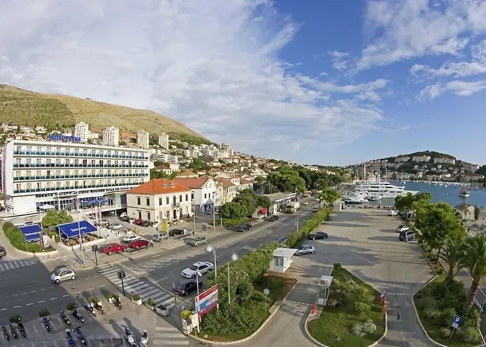Hotel de golf: Hotel Petka