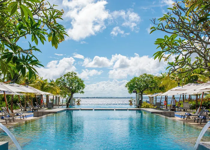 Romantic hotel: Crimson Resort And Spa - Mactan Island, Cebu