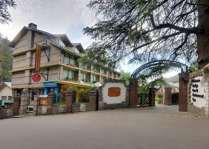 Luxury hotel only: Johnson'S Hotel
