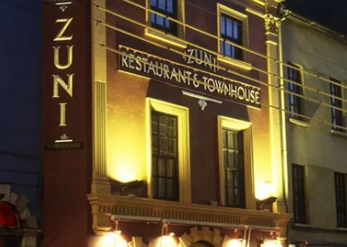 Cheap hotel: Zuni Restaurant & Boutique Hotel