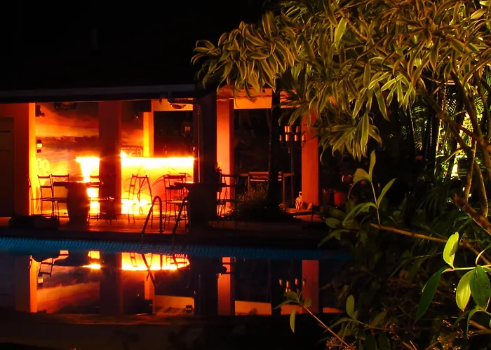 Pet Friendly hotel: Pink Flamingo Resort