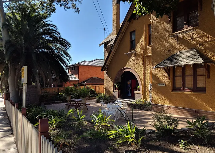 B&B only: Burwood Bed And Breakfast