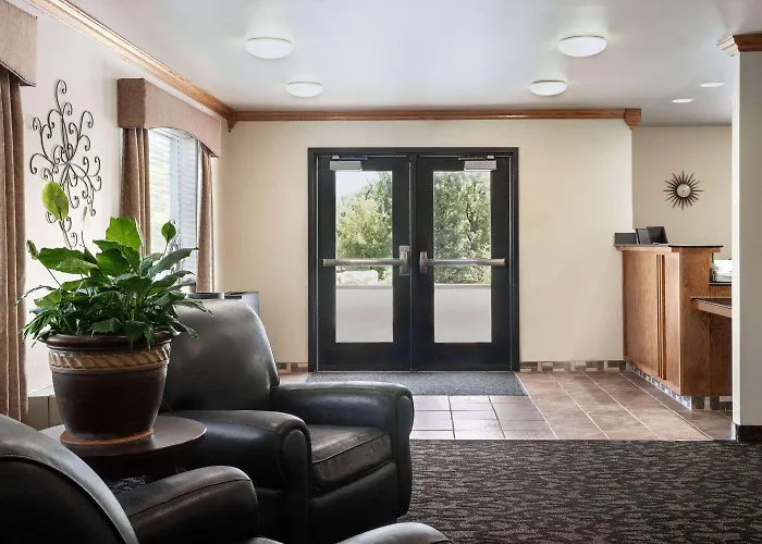 Hotel: Travelodge By Wyndham Mcalester