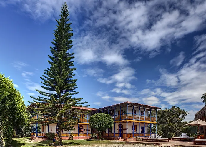 Luxury hotel only: Hotel Hacienda Combia