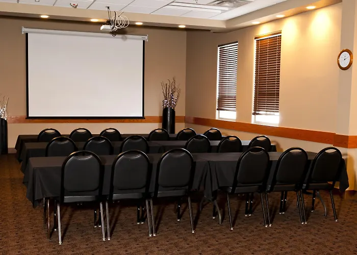 Pet Friendly hotel: Podollan Inn & Spa - Grande Prairie