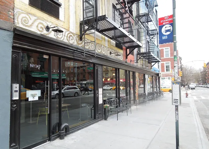 Hotel central: East Village Hotel