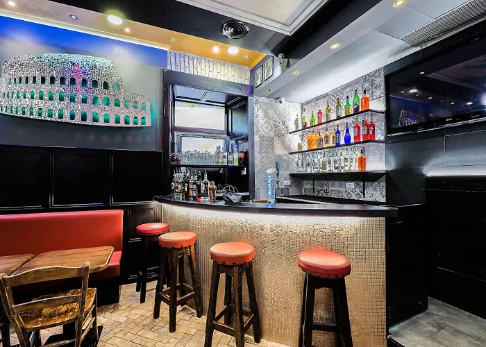 Hotel: Alessandro Palace & Bar