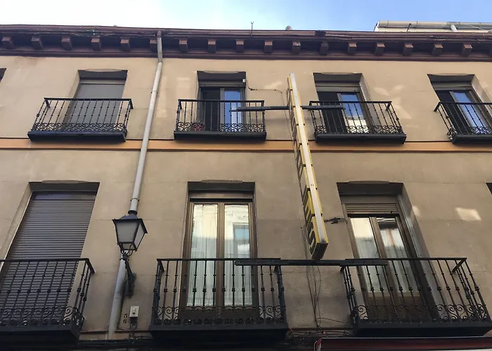 Hotel de 5 estrellas: Hostal Los Perales