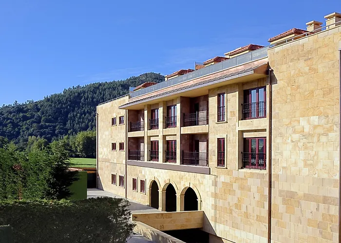 Apartamentos Spa Villa Pasiega