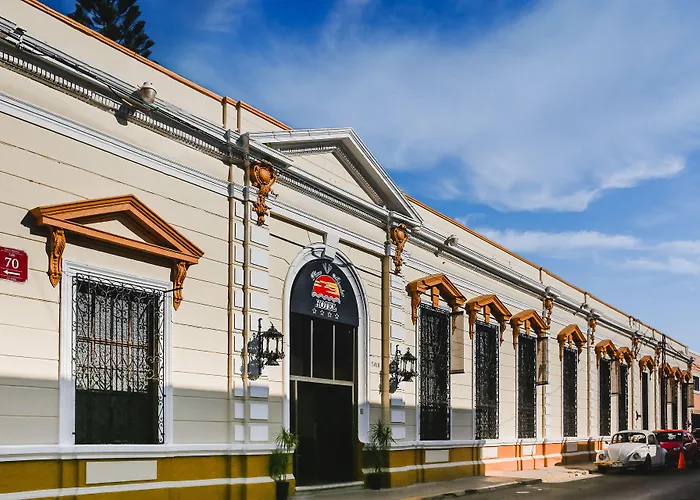 Hotel con piscina: Hotel Plaza Mirador