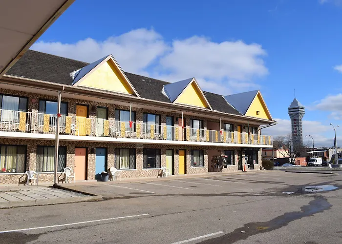 Pets Allowed Hotel Falls Inn Near Casino Niagara By Oyo