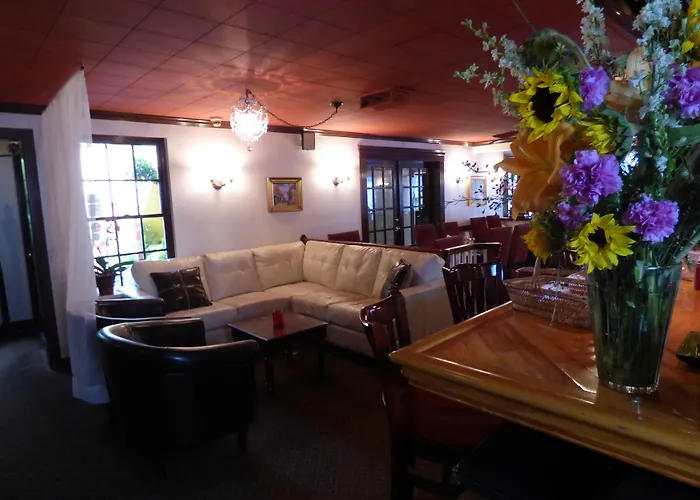 Pets Allowed Hotel Old City House Inn And Restaurant