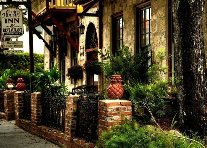 Pets Allowed Hotel Old City House Inn And Restaurant