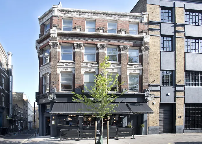 Hotel: The Clerk & Well Pub And Rooms